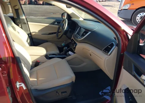 2017 Hyundai Tucson Se Plus z USA, uszkodzony, nr VIN KM8J33A43HU531529